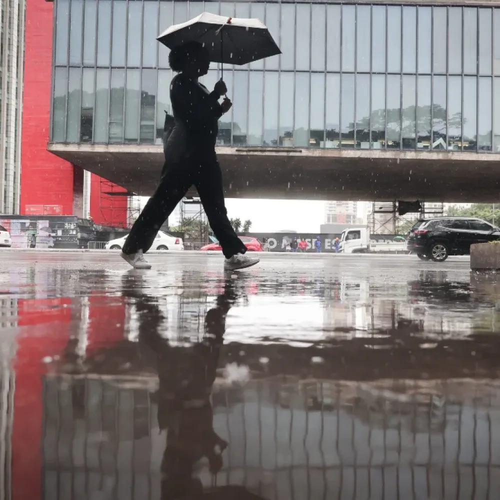 Volume de chuvas em São Paulo atinge marca histórica na primeira metade de setembro
