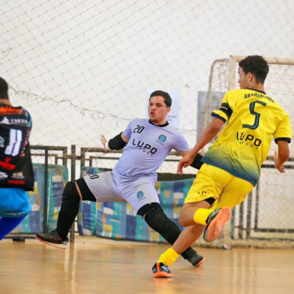 Categorias de base de Araraquara dividem resultados em rodada dupla da Liga Paulista de Futsal